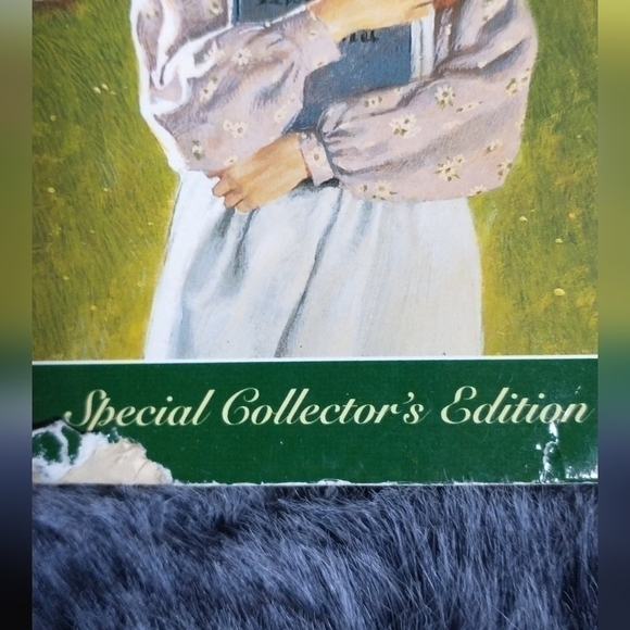 Anne of Green Gables 100th Anniversary Collectors Addition Paperback Book - Picture 3 of 11